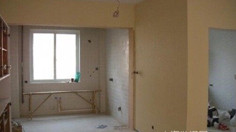 青岛旧房翻新必看：室内墙面找平实操指南（省钱不踩坑）